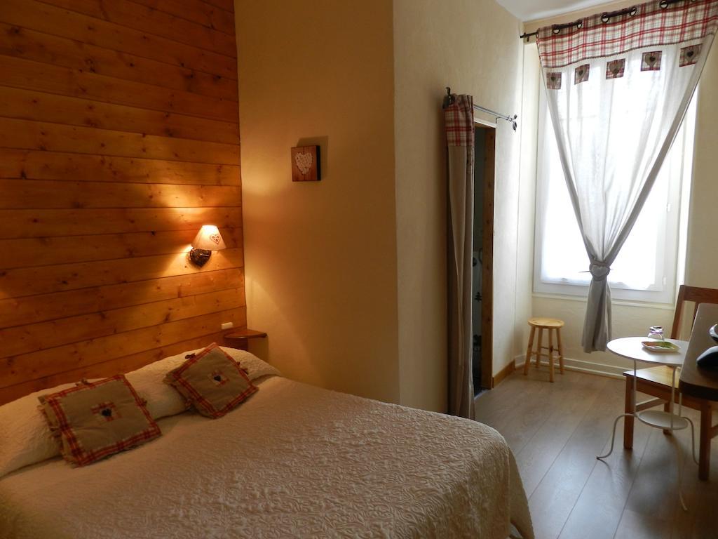 Hotel Du Mont Blanc Sallanches Room photo